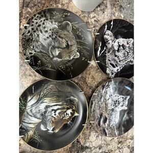 The Hamilton Collection Nature's Majestic Cats Collector's 4 Plates